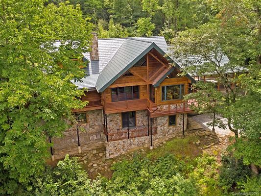 A Perfect Hidden Mountain Oasis North Carolina Luxury Homes