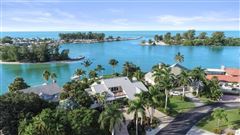 BREATHTAKING VIEWS, QUALITY CONSTRUCTION, COVETED PRIVACY
