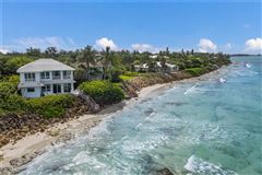 PRIVATE GULF-FRONT HAVEN