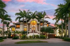 INCREDIBLE FULL-BAYFRONT ESTATE HOME