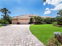 TIMELESS ELEGANCE AND MODERN AMENITIES