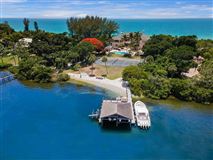 REMARKABLE RESORT COMPOUND
