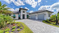 A BEAUTIFUL ARTHUR RUTENBERG HOME