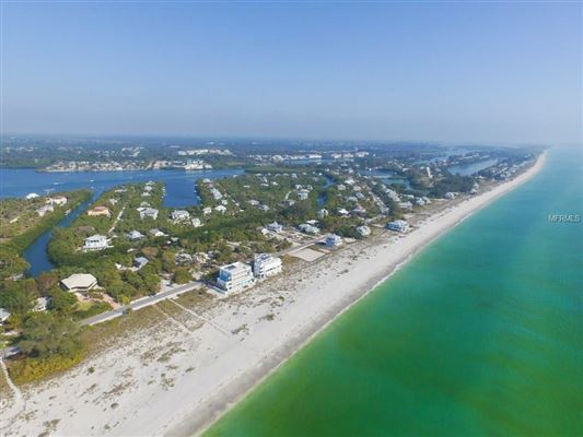 Beautiful Beach Front Lot In Placida 