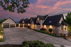 CUSTOM ELEGANT HOME
