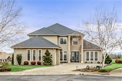 STUNNING MONUMENT PROPERTY