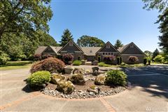 LOVELY ESTATE IN TACOMA