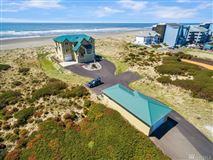 OCEANFRONT VIEW HOME