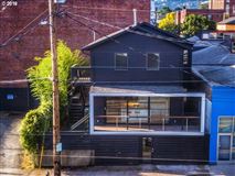 LIVING LARGE IN DOWNTOWN PORTLAND
