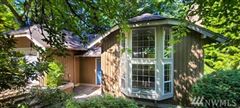 BEAUTIFUL AND QUIET WHISPERING HEIGHTS HOME