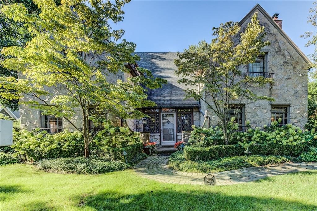 EXTRAORDINARY LANDMARK HOME