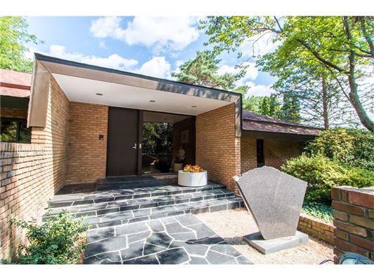 SPECTACULAR MID-CENTURY MODERN HOME | Michigan Luxury Homes ... SPECTACULAR MID-CENTURY MODERN HOME | Michigan Luxury Homes ...