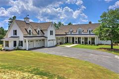 DESIRABLE FOX HOLLOW EQUESTRIAN COMMUNITY