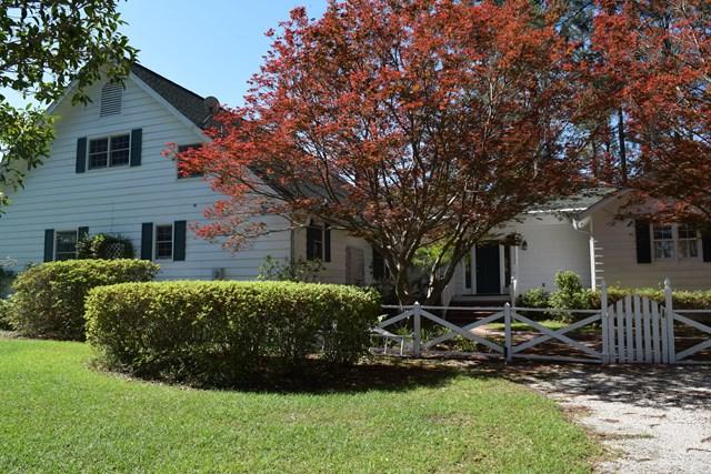 FARM HOUSE DREAM ON 100-PLUS ACRES | South Carolina Luxury Homes