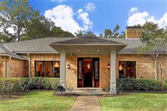 STUNNING SANDALWOOD CUL-DE-SAC HOME