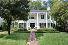 A TRADITIONAL HOME WITH OLD WORLD CHARM