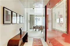 Mid/Hi-Rise Condo