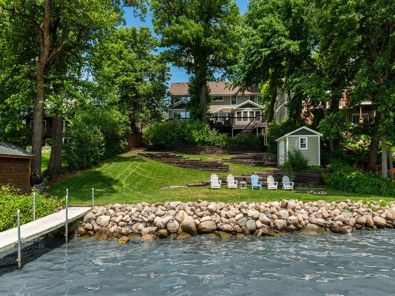 Peaceful Jennings Bay Lakefront Minnesota Luxury Homes