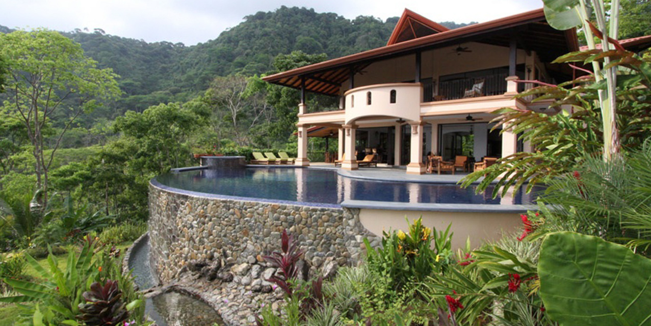 LUXURY HIDEAWAY IN A PRIVILEGED LOCATION