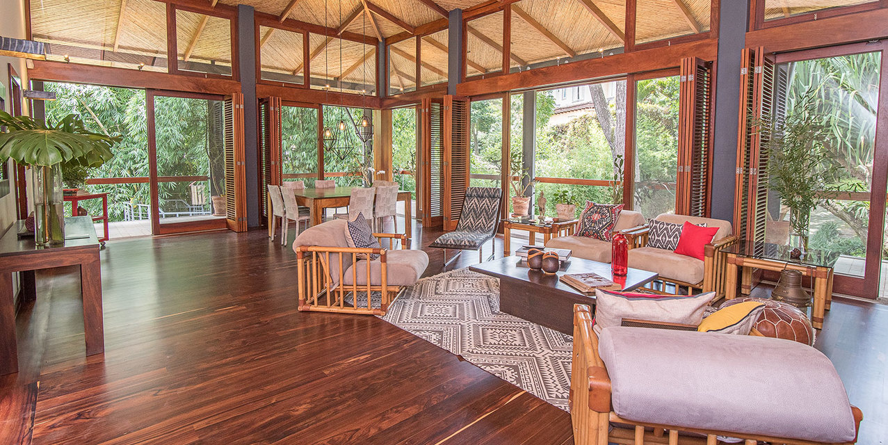 THE COOL CRISTOBAL HOME