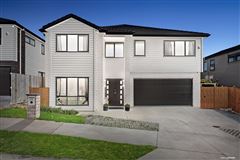 EXPERTLY CRAFTED FAMILY HOME IN FLAT BUSH
