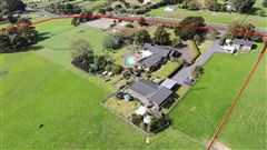 A GREAT LIFESTYLE PROPERTY IN KUMEU