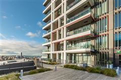 STUNNING TWO BEDROOM APARTMENT