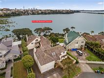 JAW-DROPPING HARBOUR AND CITY VIEWS