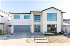 LARGE AND COMFORTABLE HOME
