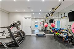 IMPRESSIVE HOME ON PRESTIGIOUS CARNABY ROAD