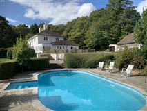 COUNTRY HOUSE ESTATE OF 17 ACRES