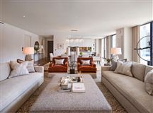 IMPRESSIVE FIRST FLOOR APARTMENT IN CHELSEA