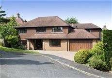 SPACIOUS HOME WITH FLEXIBLE ACCOMMODATION