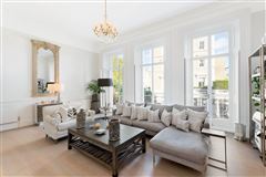 MAGNIFICENT FIRST AND SECOND FLOOR MAISONETTE