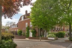 FOUR BEDROOM CORNER HOUSE OPPOSITE HOLLAND PARK