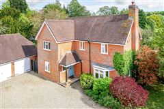 IMPRESSIVE PROPERTY IN PEACEFUL RURAL VILLAGE