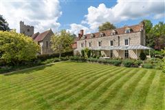 ULCOMBE PLACE