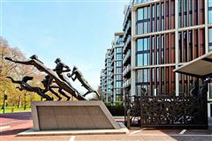 THE ULTIMATE LONDON PIED-A-TERRE