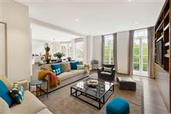 OUTSTANDING APARTMENT