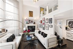 BEAUTIFUL FIRST FLOOR APARTMENT