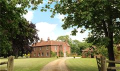 SPACIOUS AND ELEGANT LATE VICTORIAN COUNTRY HOME