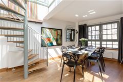 ELEGANT AND STUNNING TOWNHOUSE WITH PANORAMIC EDINBURGH VIEWS