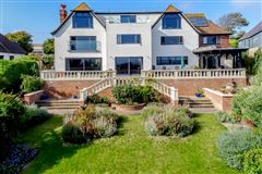 EXCEPTIONAL ARCHITECT DESIGNED HOME