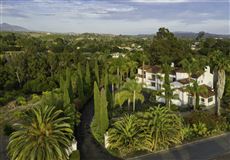 ONE-OF-A-KIND HOME ON FIVE ACRES IN VISTA DEL REY