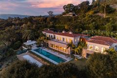 UNIQUE LUXURY COMPOUND