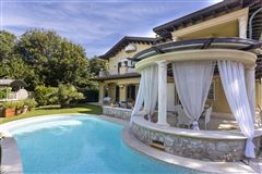 ELEGANT RESTORED VILLA