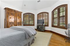 EXTRAORDINARILY BEAUTIFUL AND TRANQUIL ESTATE