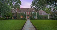BEAUTIFUL TRADITIONAL TUDOR IN OLD WESTOVER