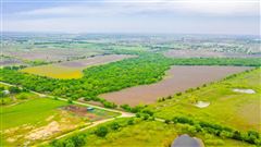 BEAUTIFUL PROPERTY WITH AN ABUNDANCE OF LAND