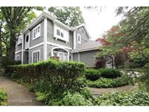 COLONIAL ARCHITECTURE STYLE HOME